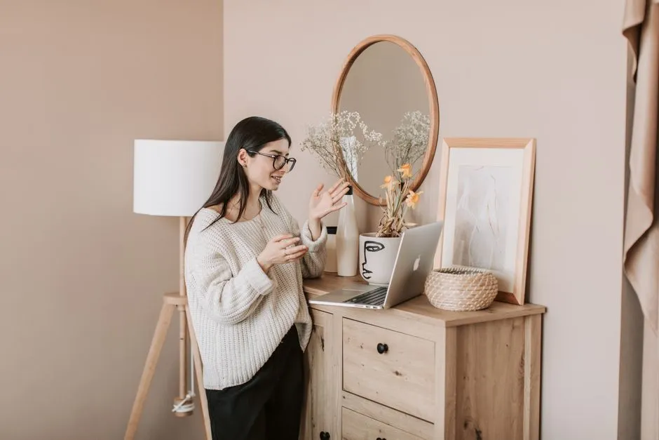 A person speaking with a qualified Australian practitioner by video